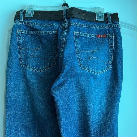 Zena Jeans, never worn, like new, Size 10, Blue, button fly style - Picture 5 of 6